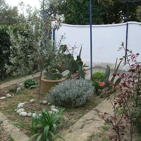 Casa vacanze Sanbart Con Giardino San Bartolomeo Al Mare